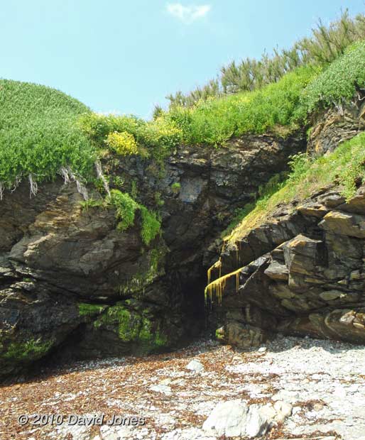 The waterfall in Pystyl (Pistil)l Ogo, 11 June