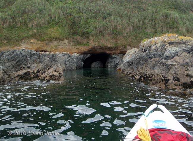 looking at caves north of Porthallow (2), 17 September 2010