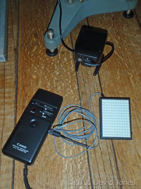 Present macro setup - A Canon LC-3 wireless contoller, 5 January 2011